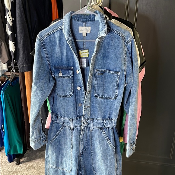 Universal Thread Denim Jumpsuit with Button Front - Picture 5 of 7